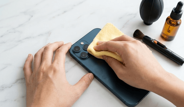 How to Clean Phone Camera Lens Without Scratches: The Ultimate Safe Guide