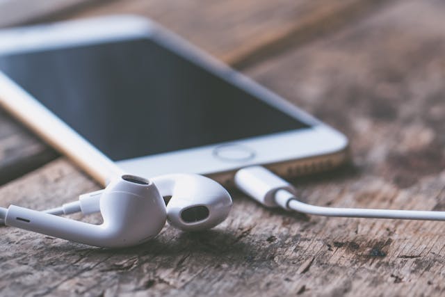 Factors Affecting Phone Resale Value in the Chennai Market